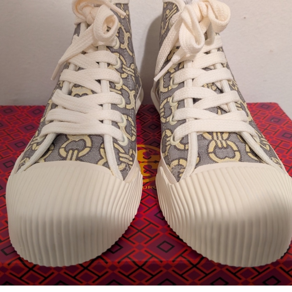 NWT Tory Burch Buddy Cap Toe Canvas Off White High Top Sneakers/Duck Shoes - Picture 5 of 13